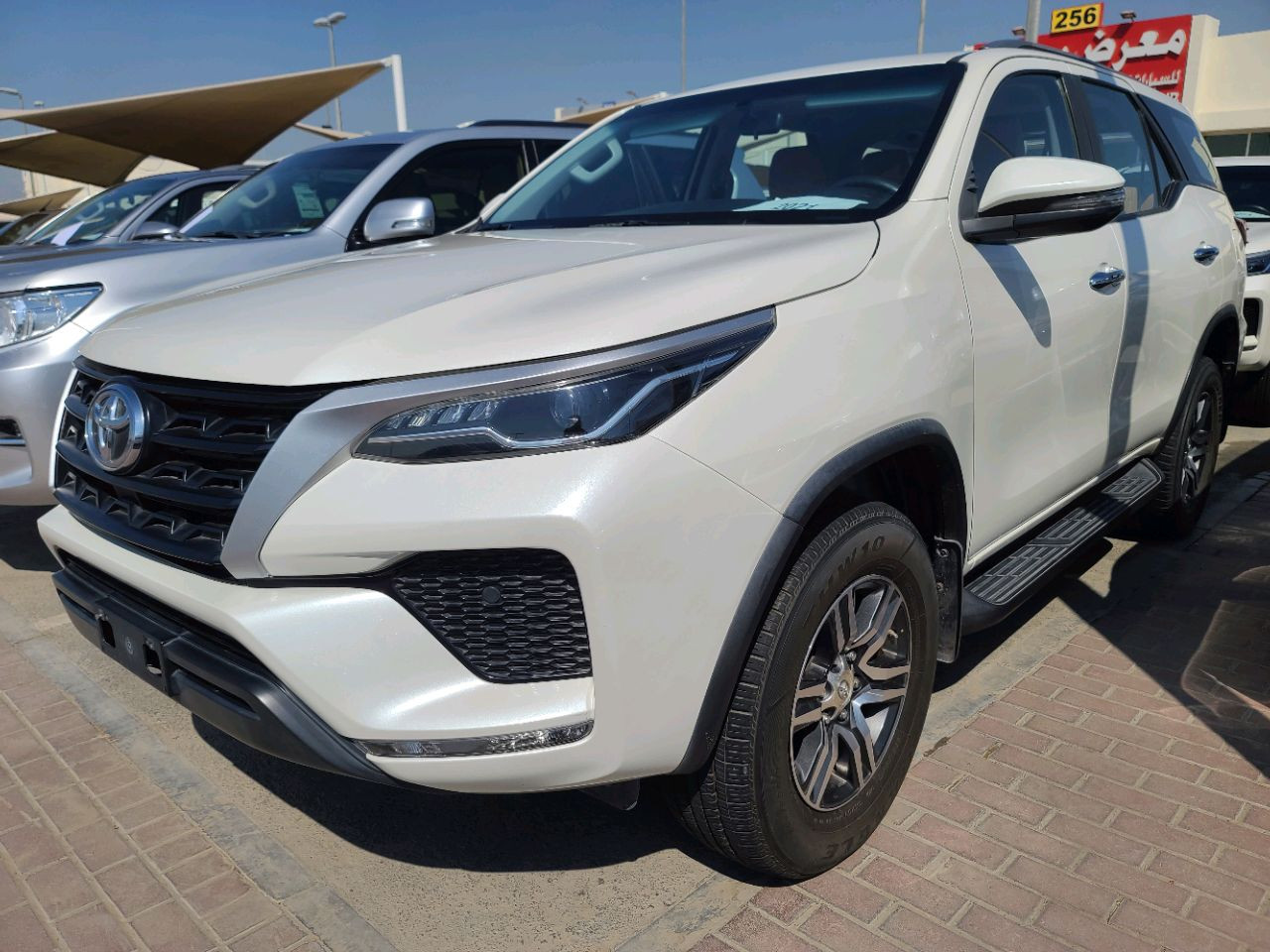 Toyota Fortuner - Image 4