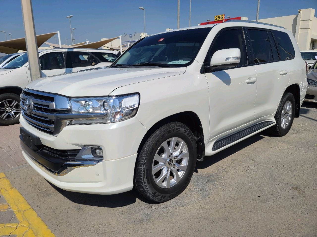 Toyota Land Cruiser - Image 7