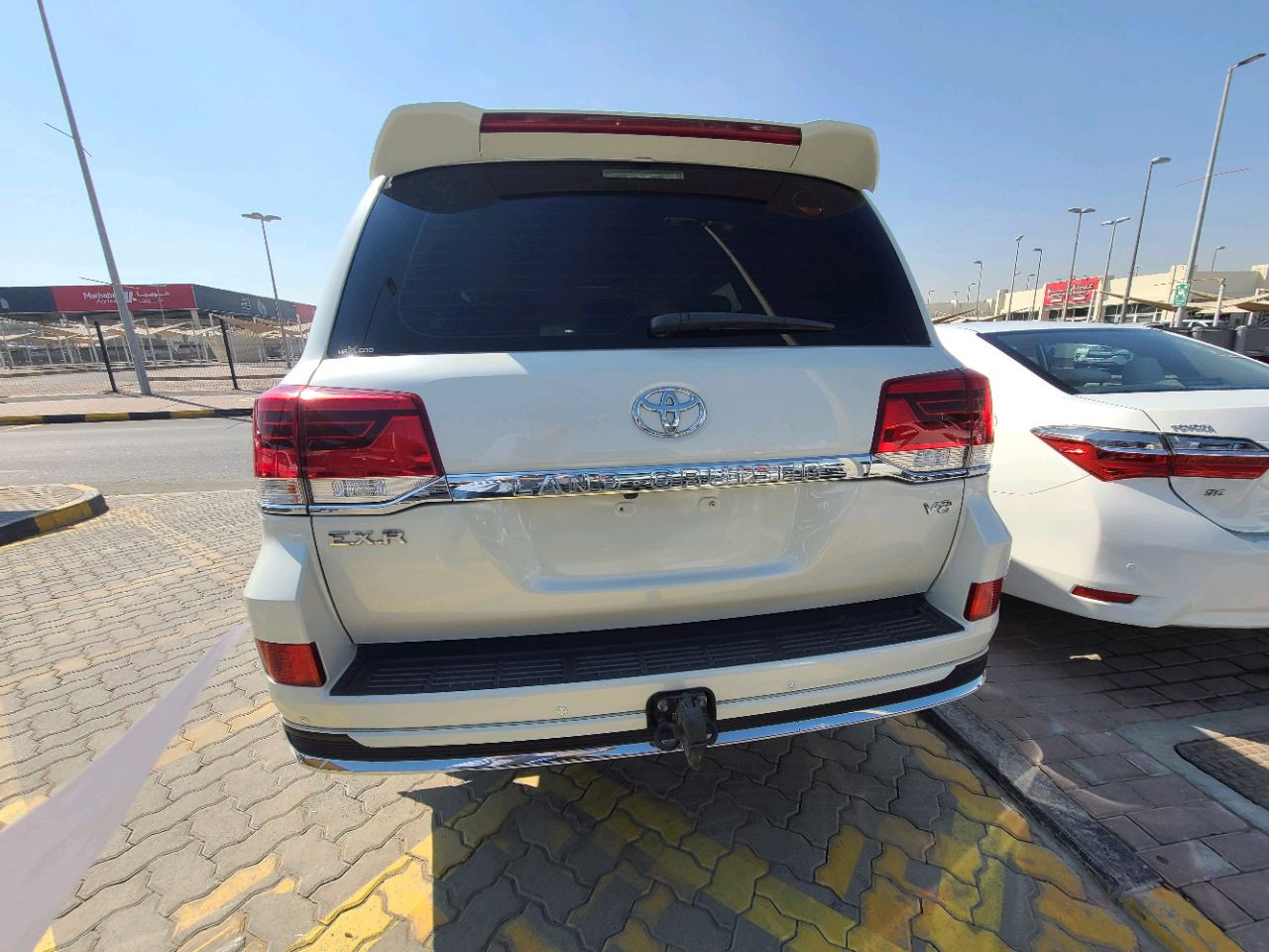 Toyota Land Cruiser - Image 6