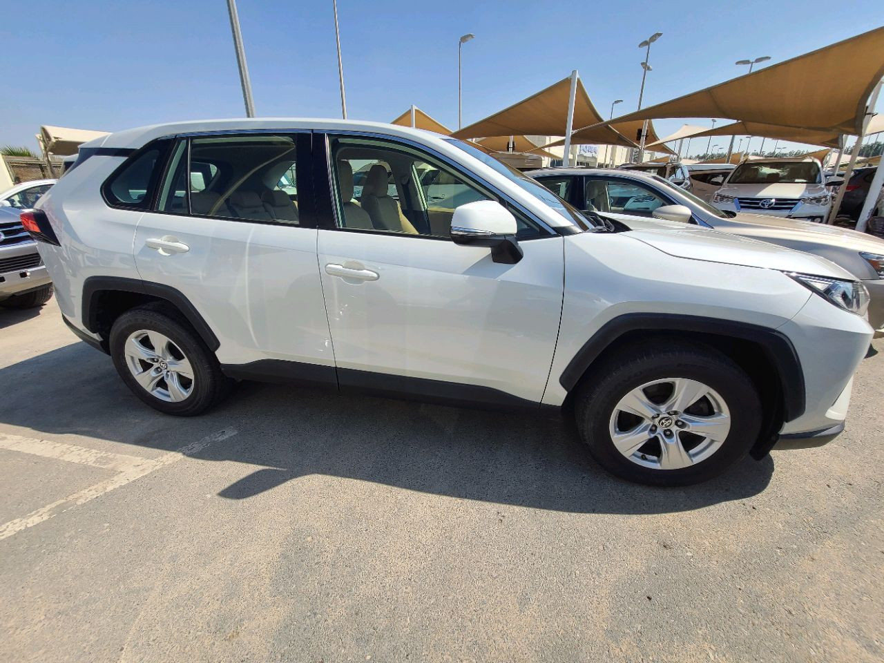 Toyota Rav 4 - Image 6