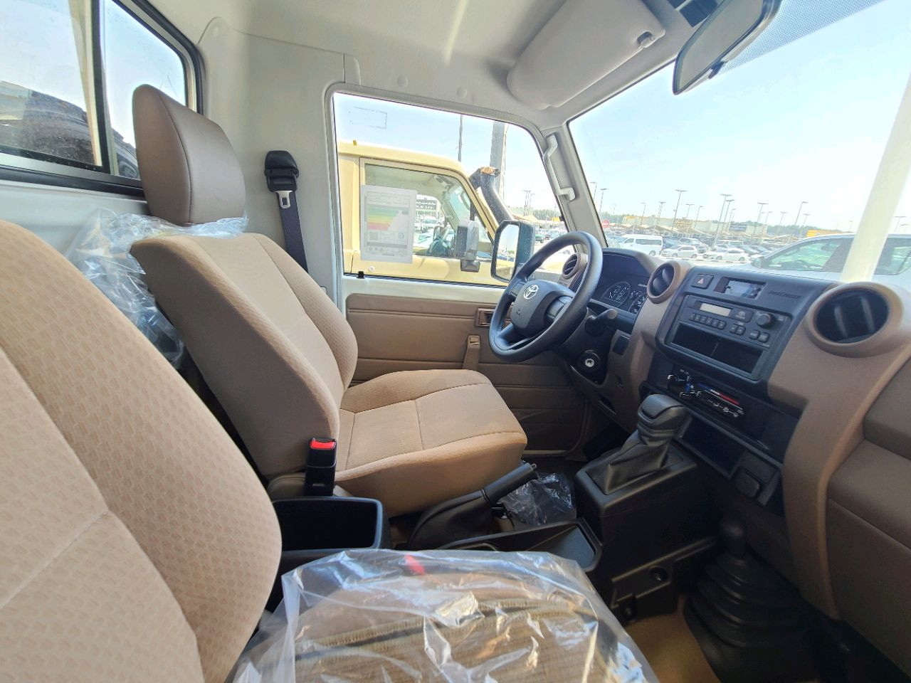Toyota Land Cruiser - Image 7