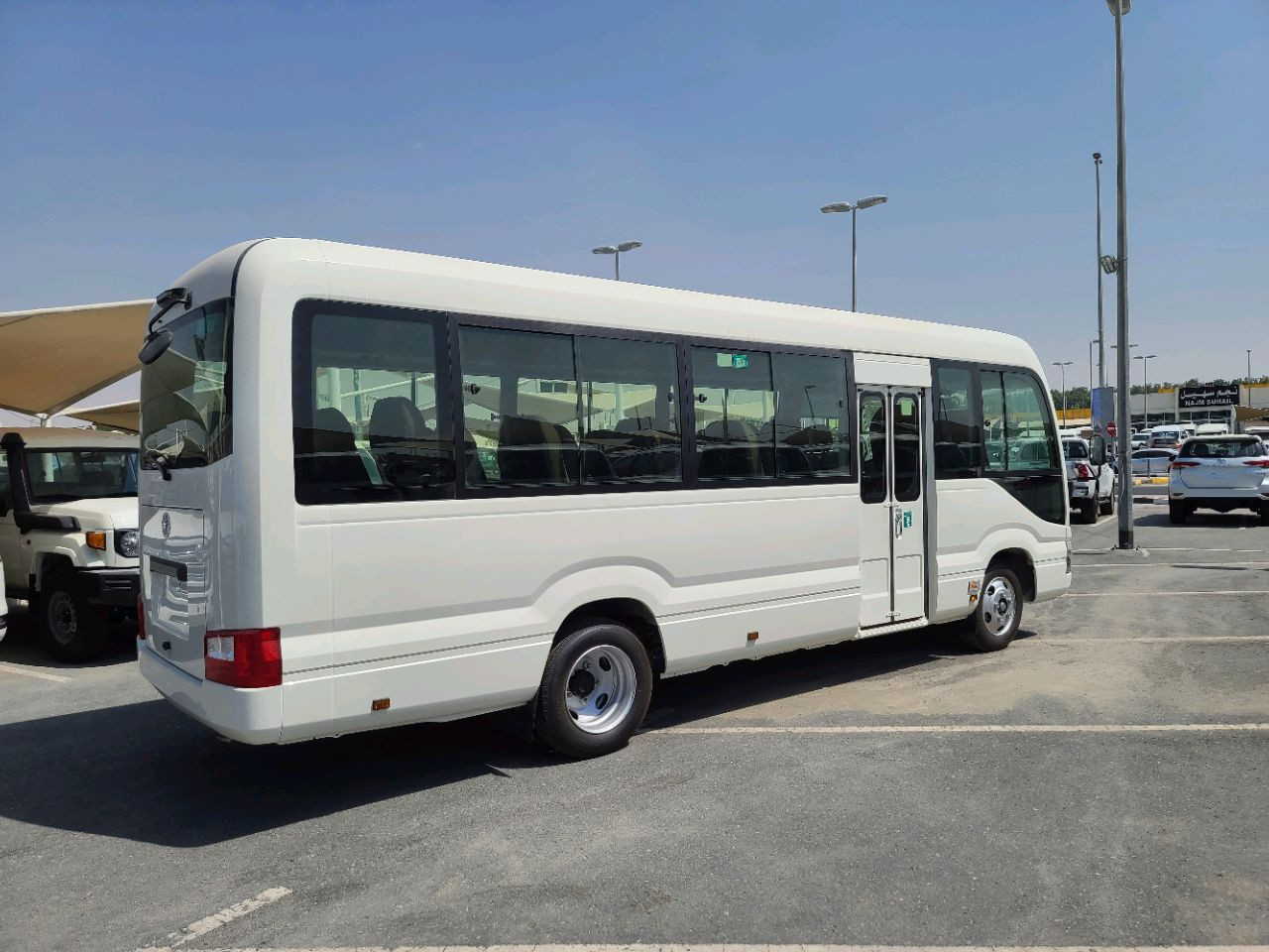 Toyota Coaster - Image 10