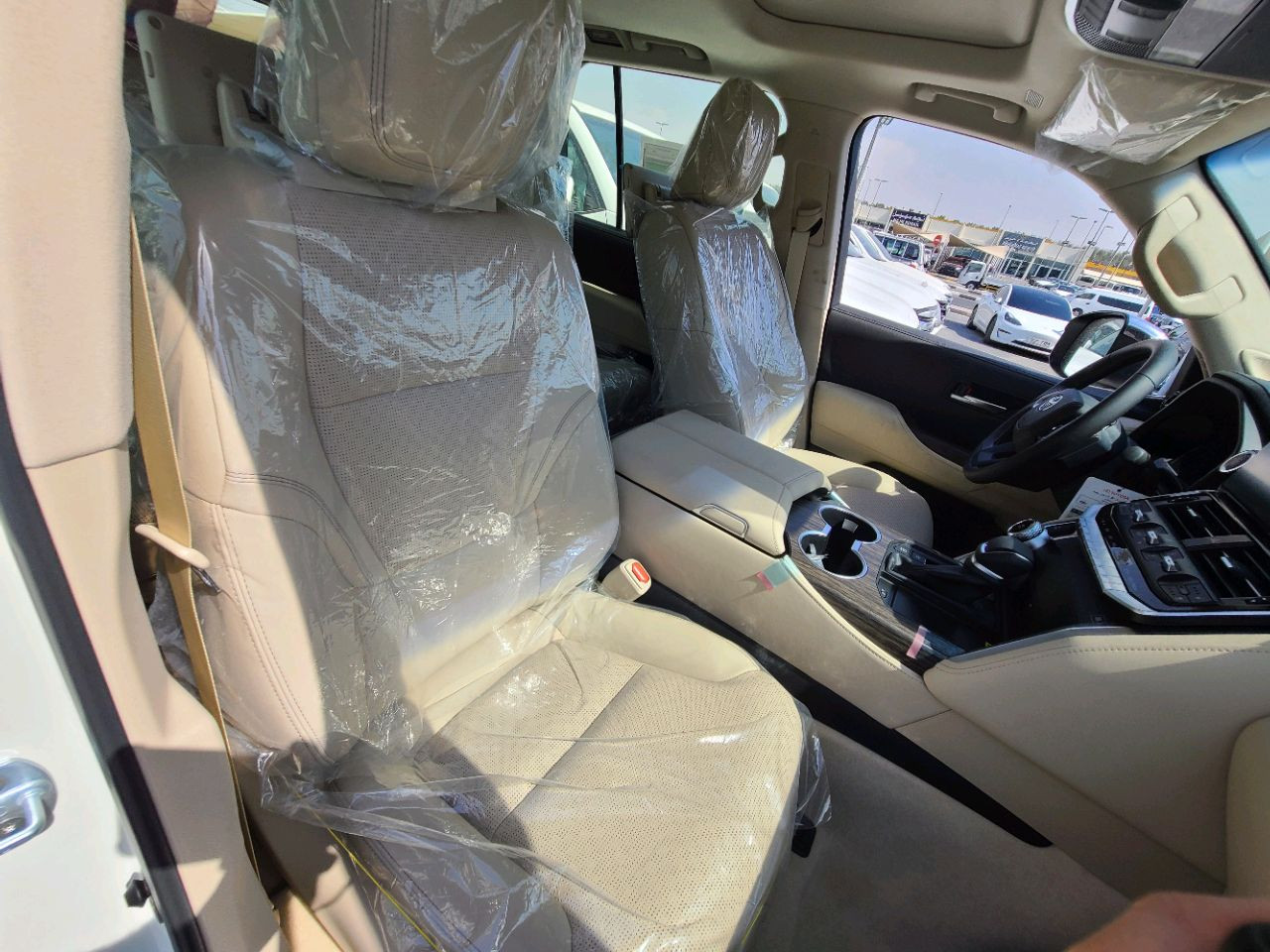 Toyota Land Cruiser - Image 8