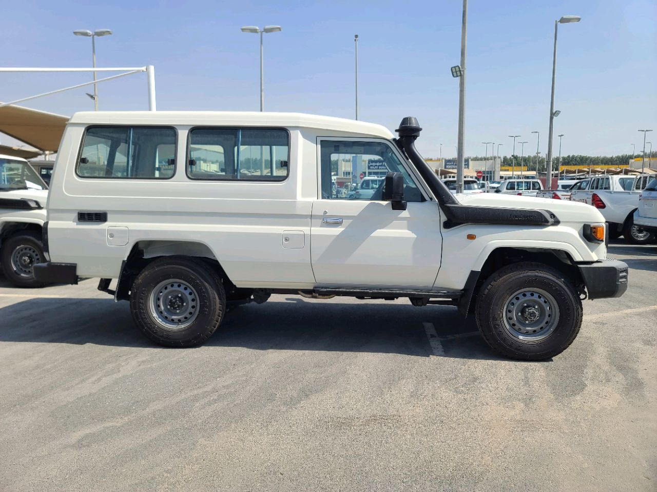 Toyota Land Cruiser - Image 16