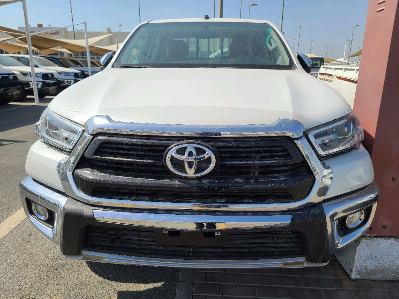 Toyota Hilux - Image 10