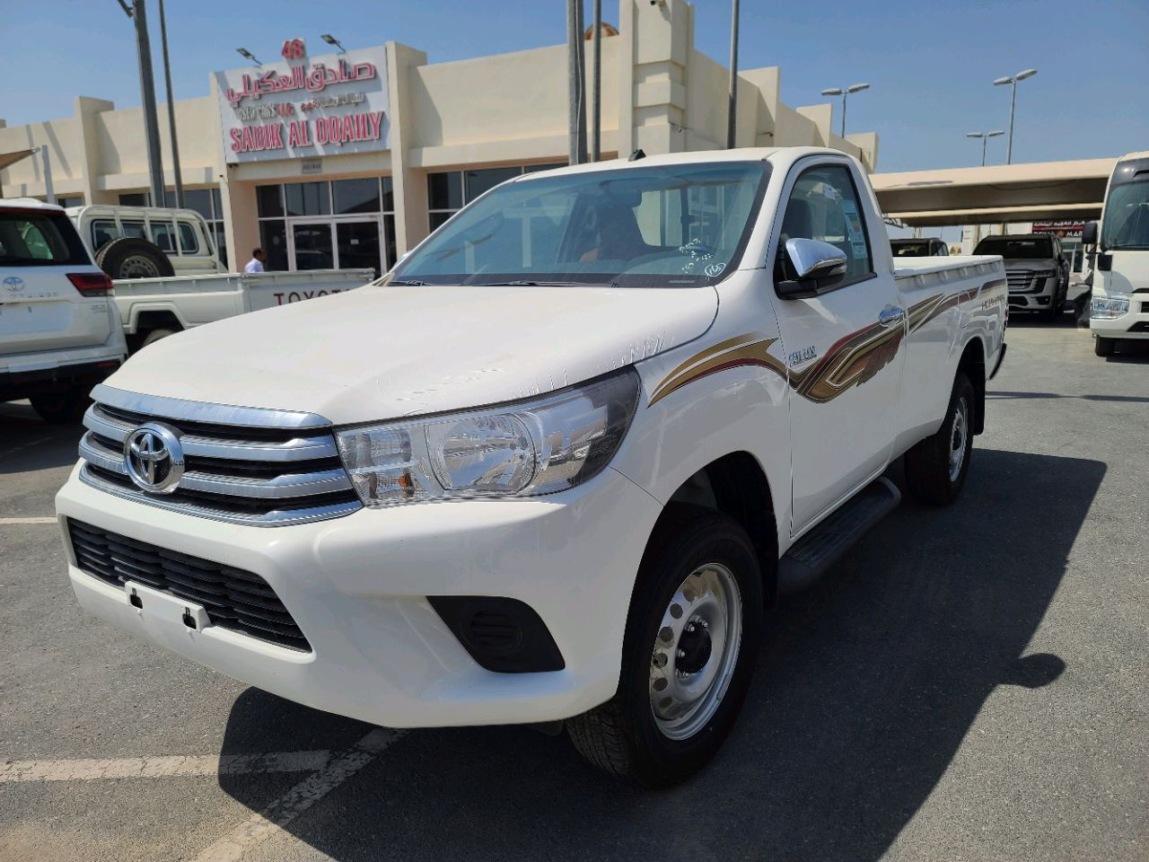 Toyota Hilux - Image 12