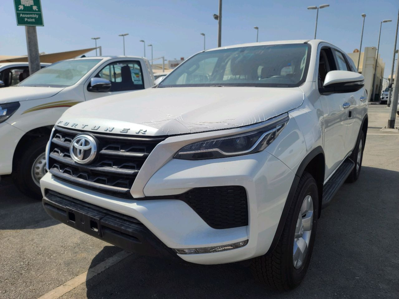 Toyota Fortuner - Image 4