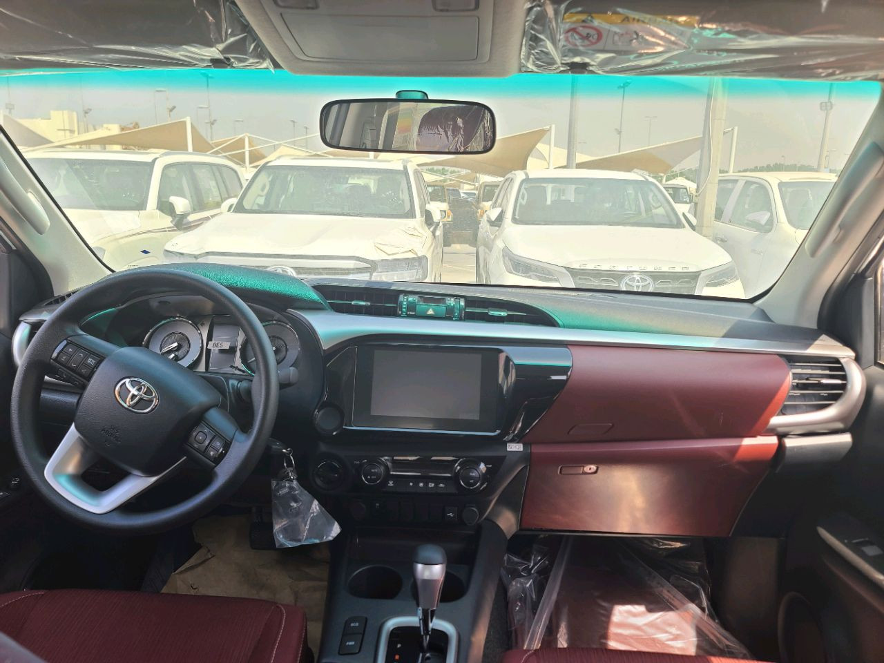 Toyota Hilux - Image 8