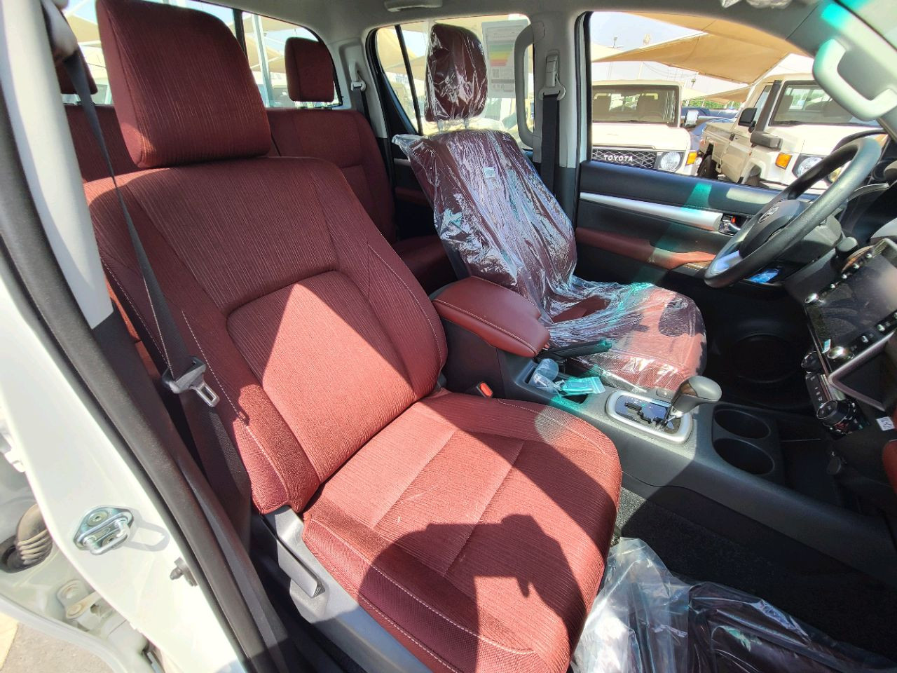 Toyota Hilux - Image 18