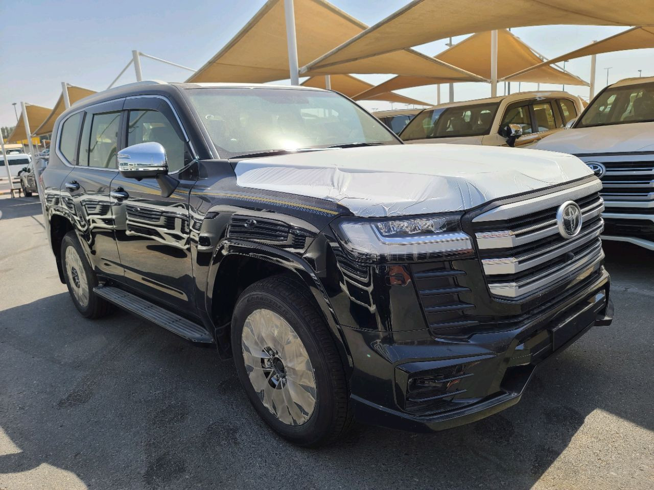 Toyota Land Cruiser - Image 10