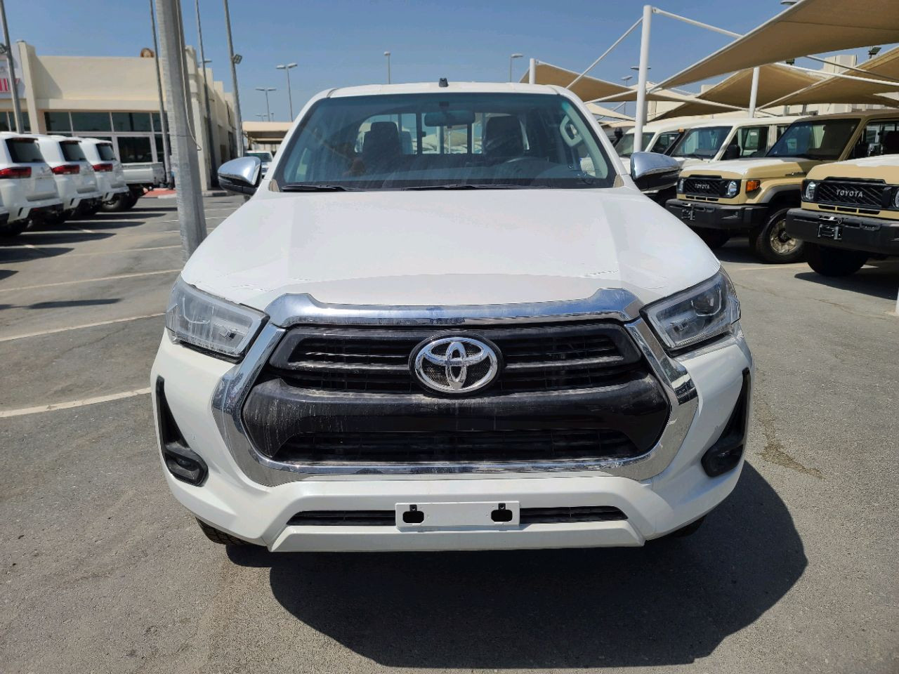 Toyota Hilux - Image 4