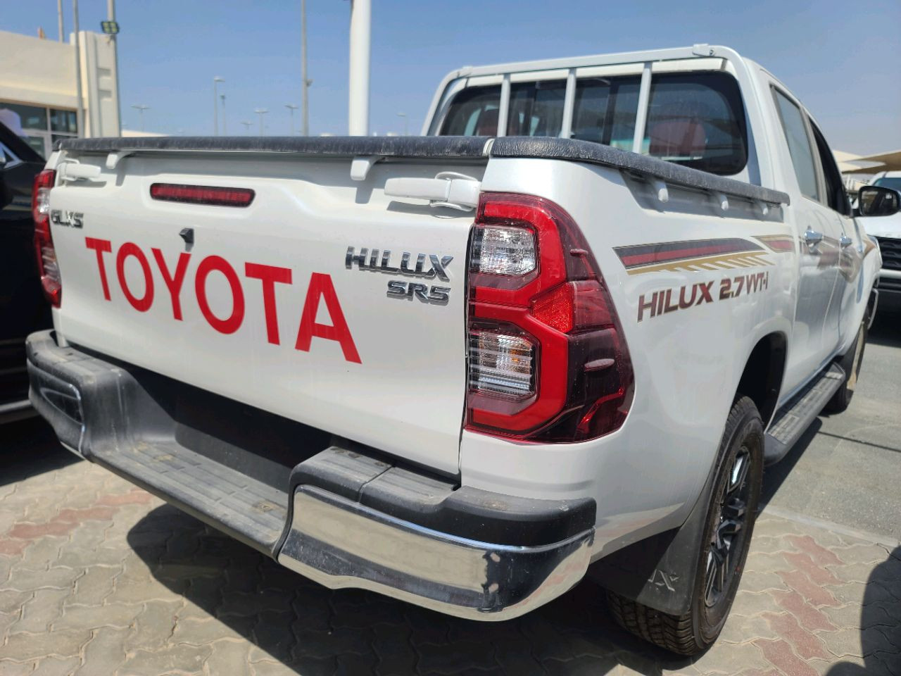 Toyota Hilux - Image 4