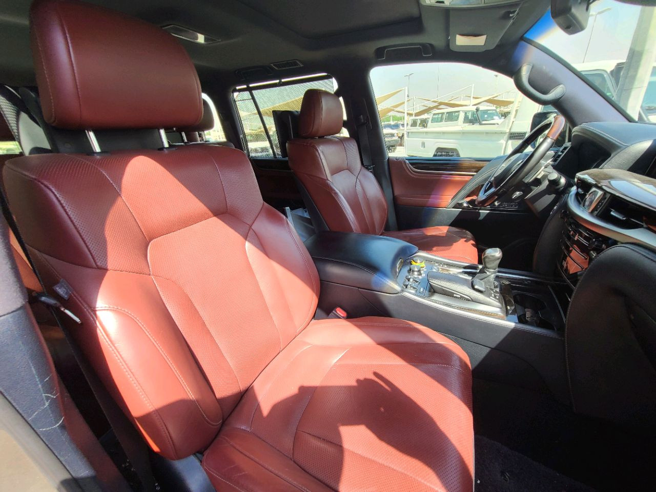 Lexus LX-Series - Image 3