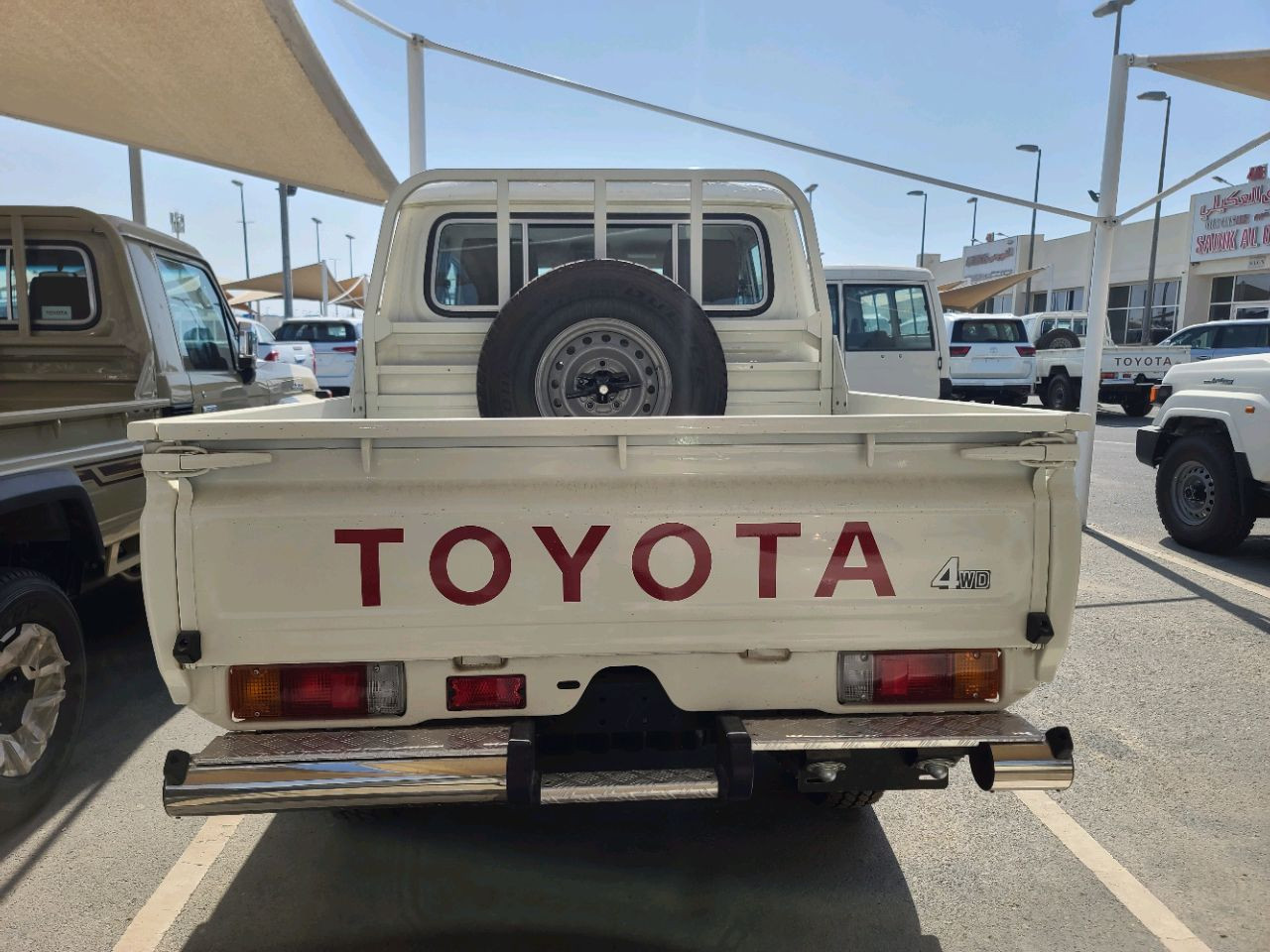 Toyota Land Cruiser - Image 4
