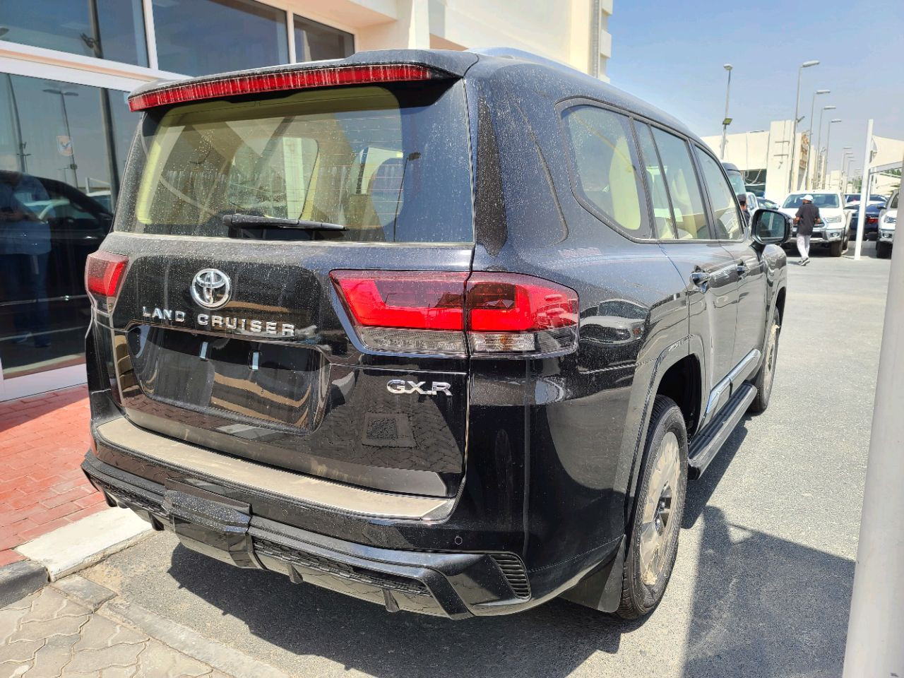 Toyota Land Cruiser - Image 11