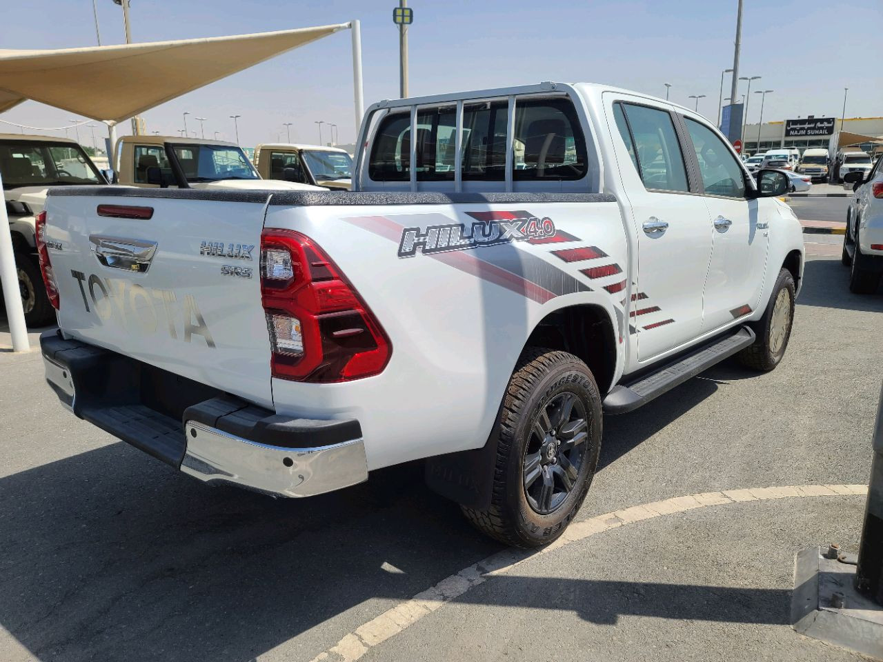 Toyota Hilux - Image 7