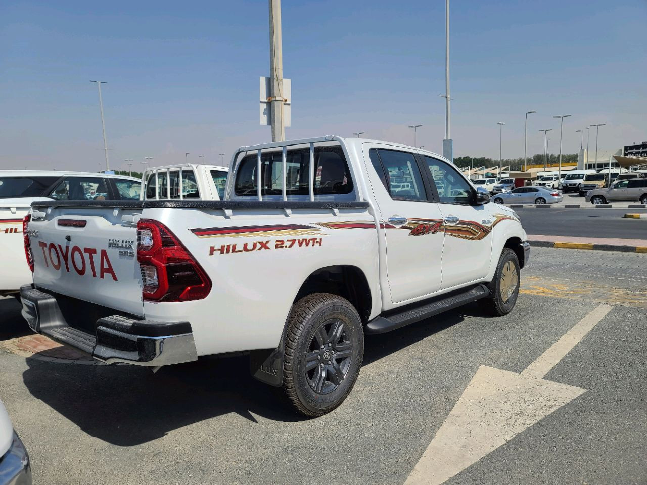 Toyota Hilux - Image 7