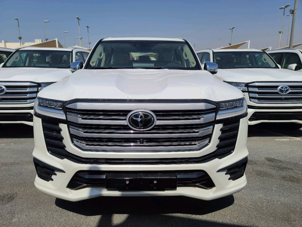 Toyota Land Cruiser - Image 3