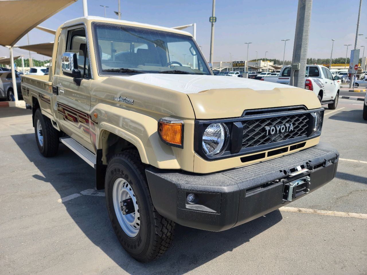 Toyota Land Cruiser - Image 6