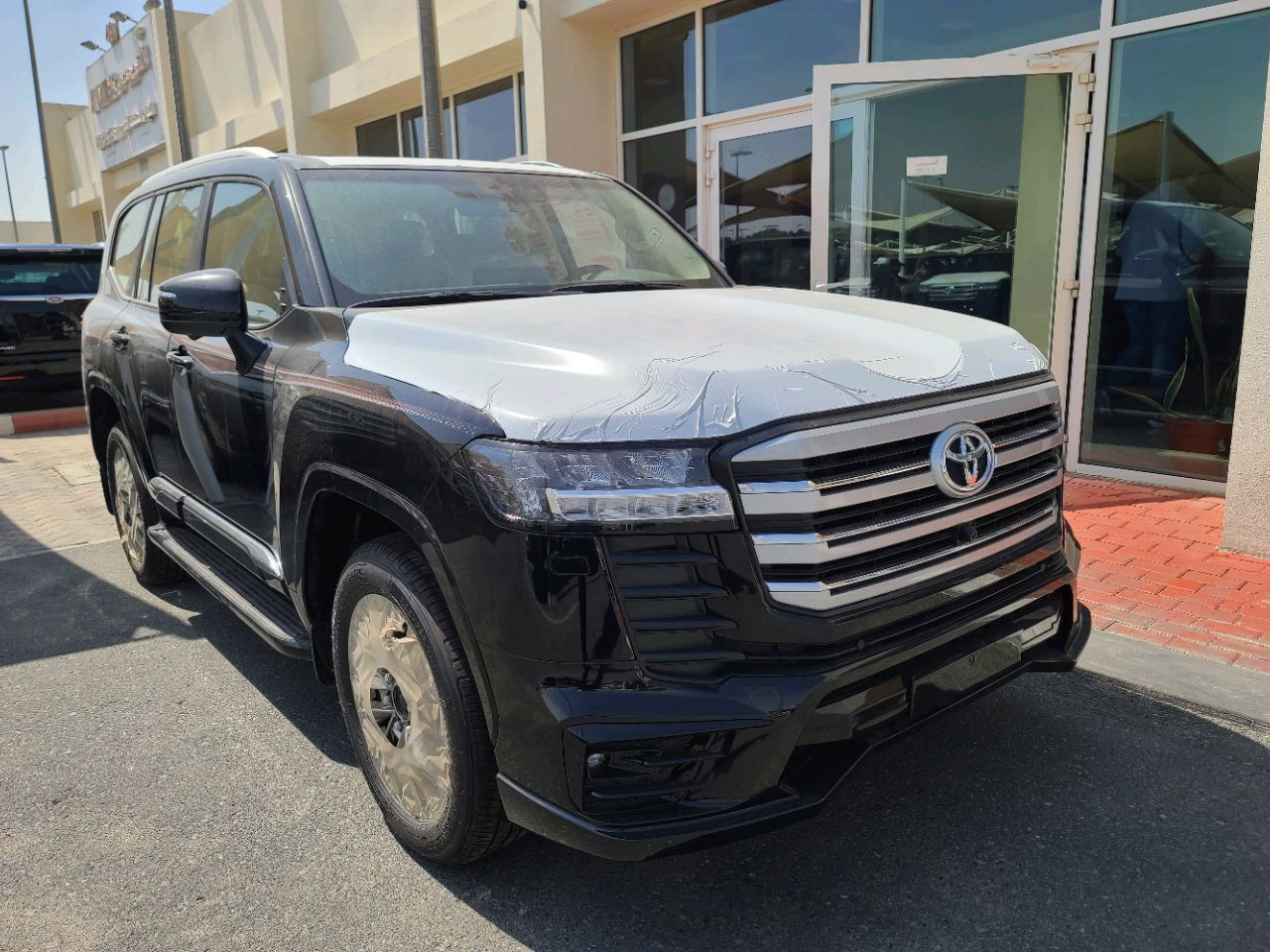 Toyota Land Cruiser - Image 7