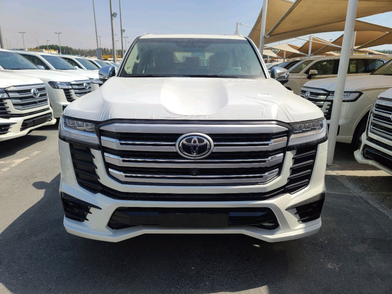 Toyota Land Cruiser - Image 13