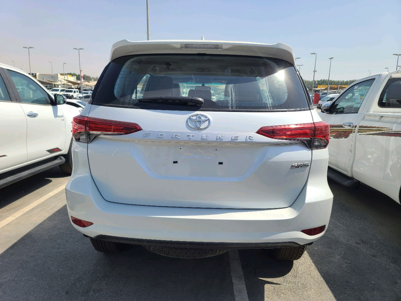 Toyota Fortuner - Image 5