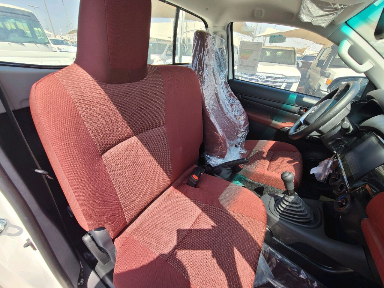 Toyota Hilux - Image 7
