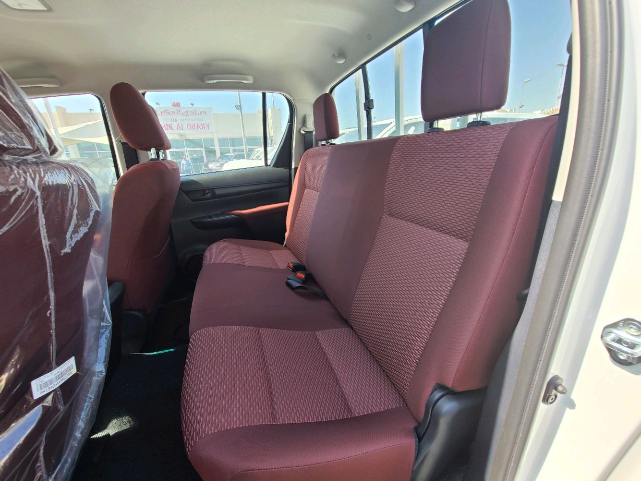 Toyota Hilux - Image 8