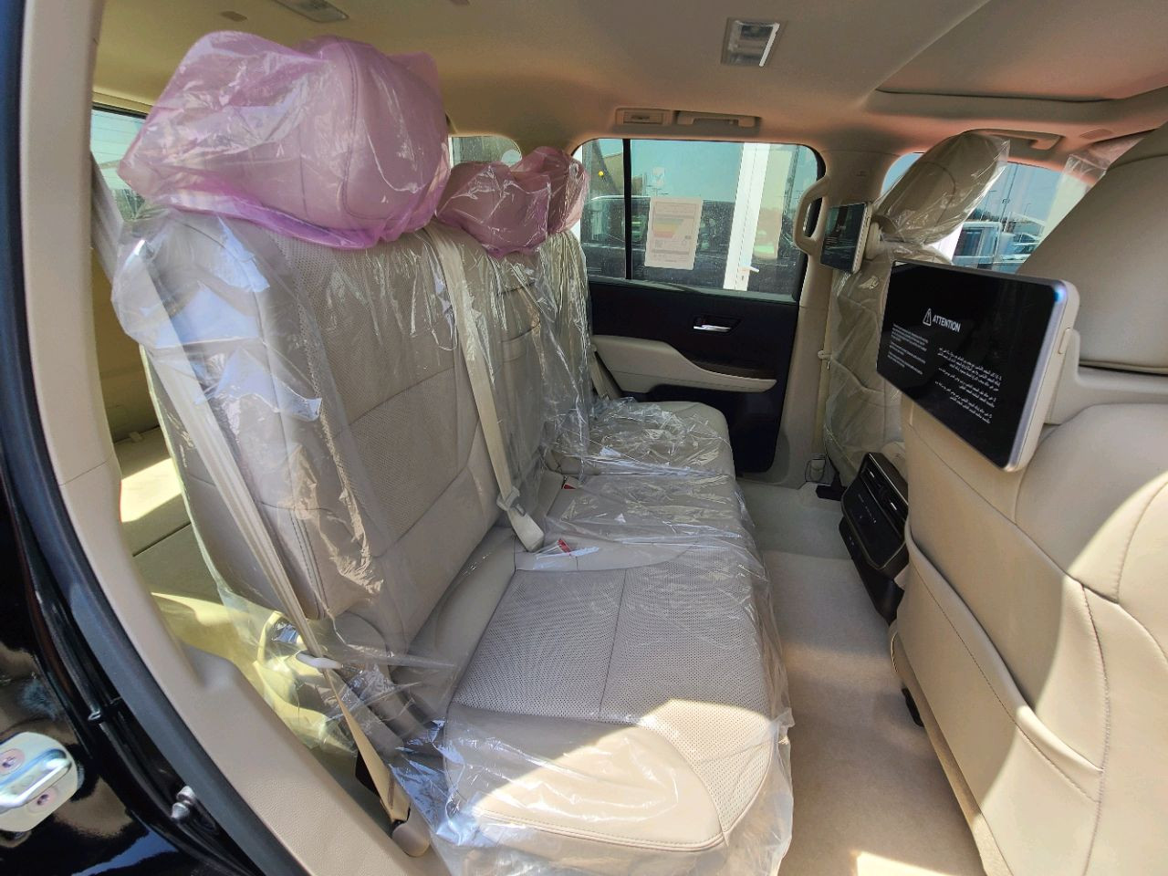 Toyota Land Cruiser - Image 9