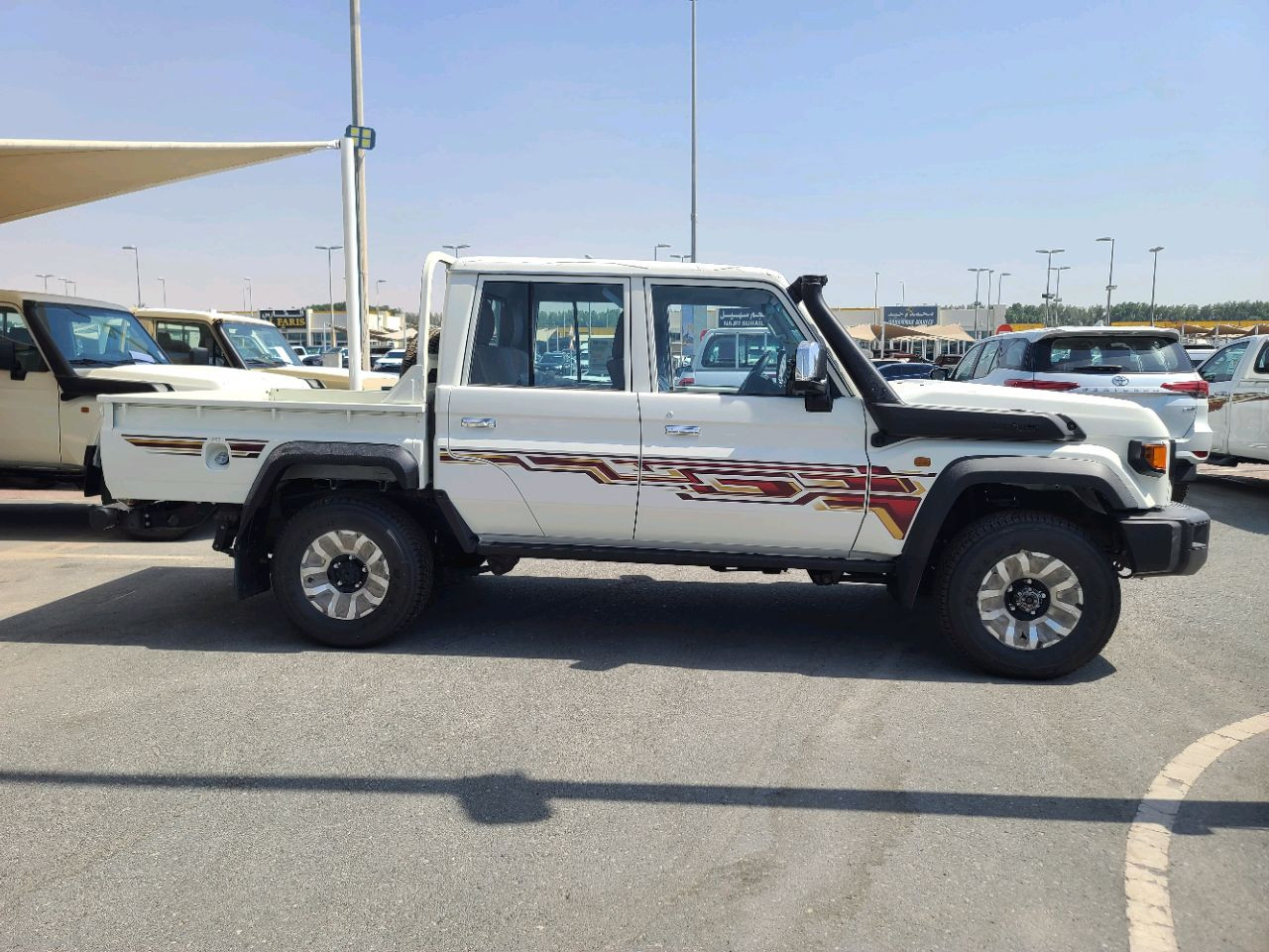Toyota Land Cruiser - Image 7