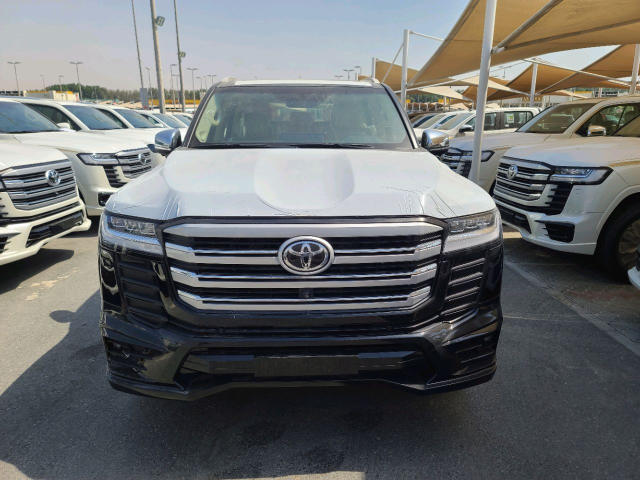 Toyota Land Cruiser - Image 7