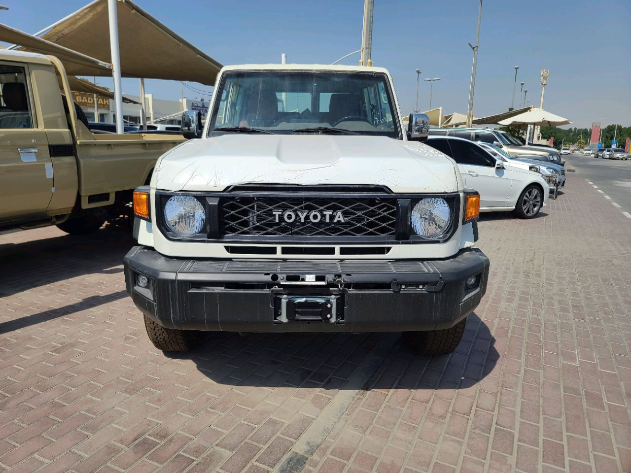 Toyota Land Cruiser - Image 3