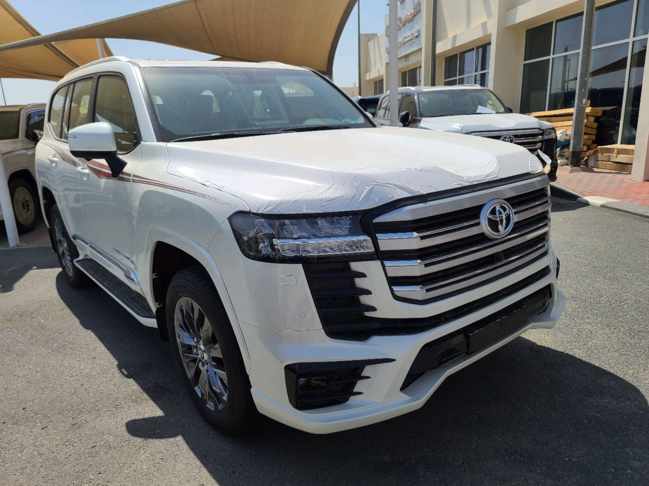 Toyota Land Cruiser - Image 4