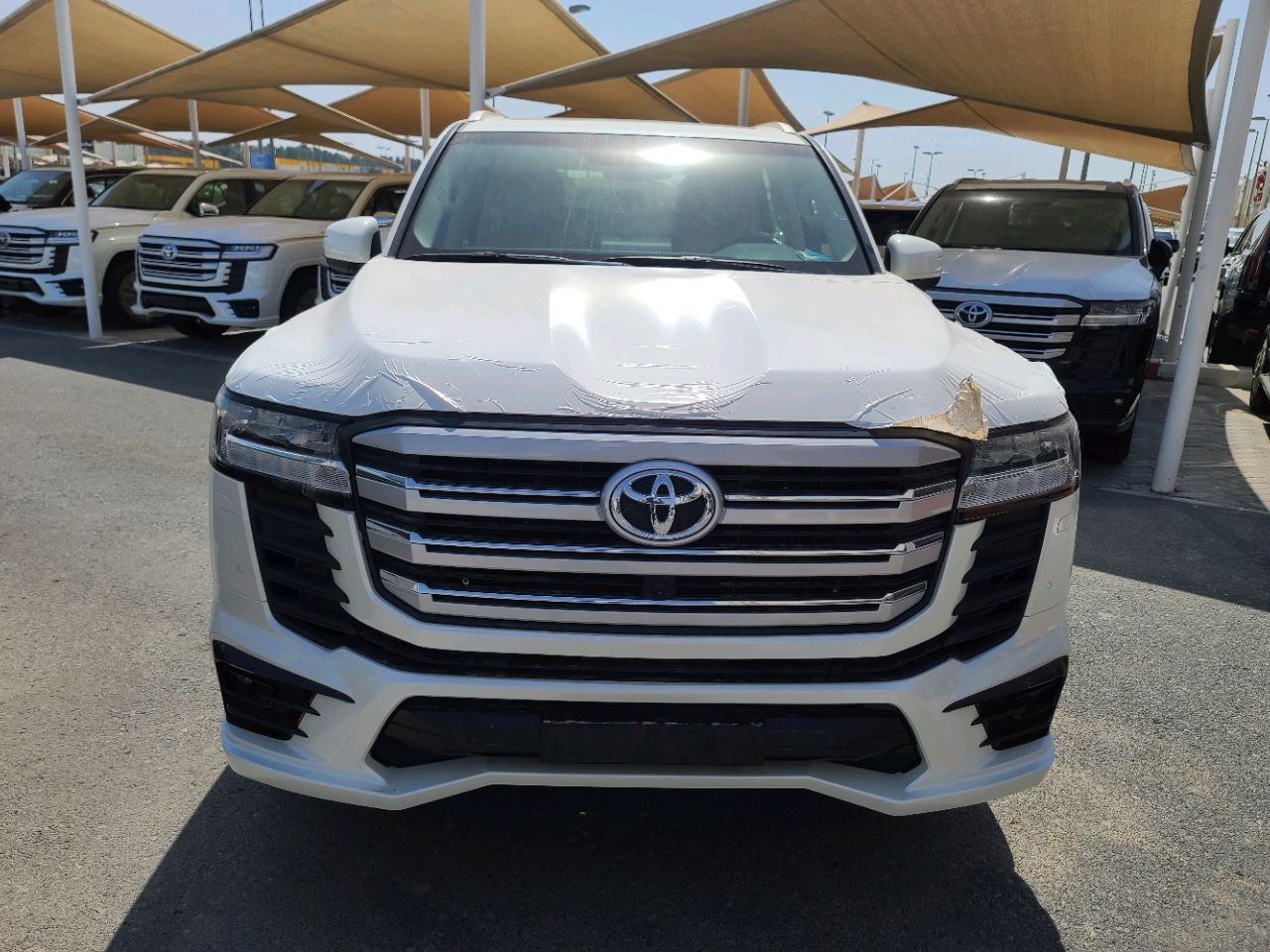 Toyota Land Cruiser - Image 9