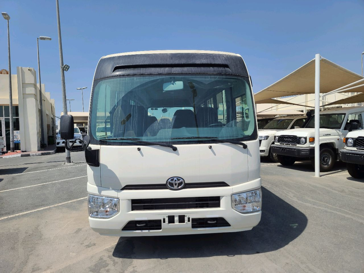Toyota Coaster - Image 8
