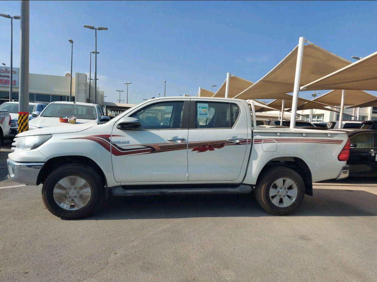 Toyota Hilux - Image 6