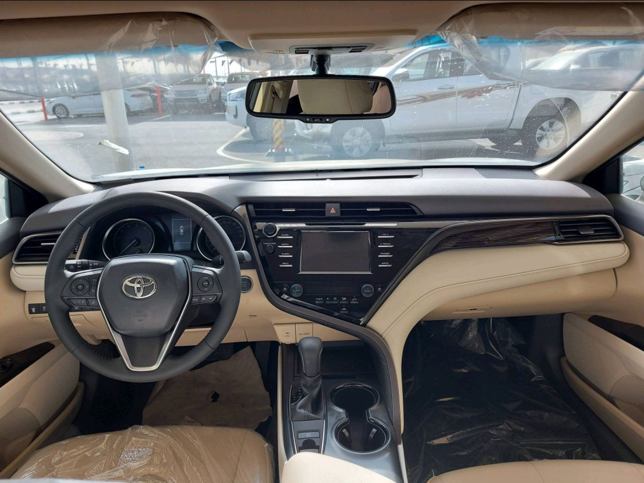 Toyota Camry - Image 2