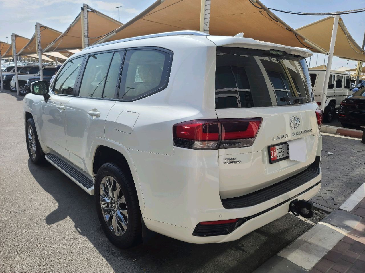 Toyota Land Cruiser - Image 6