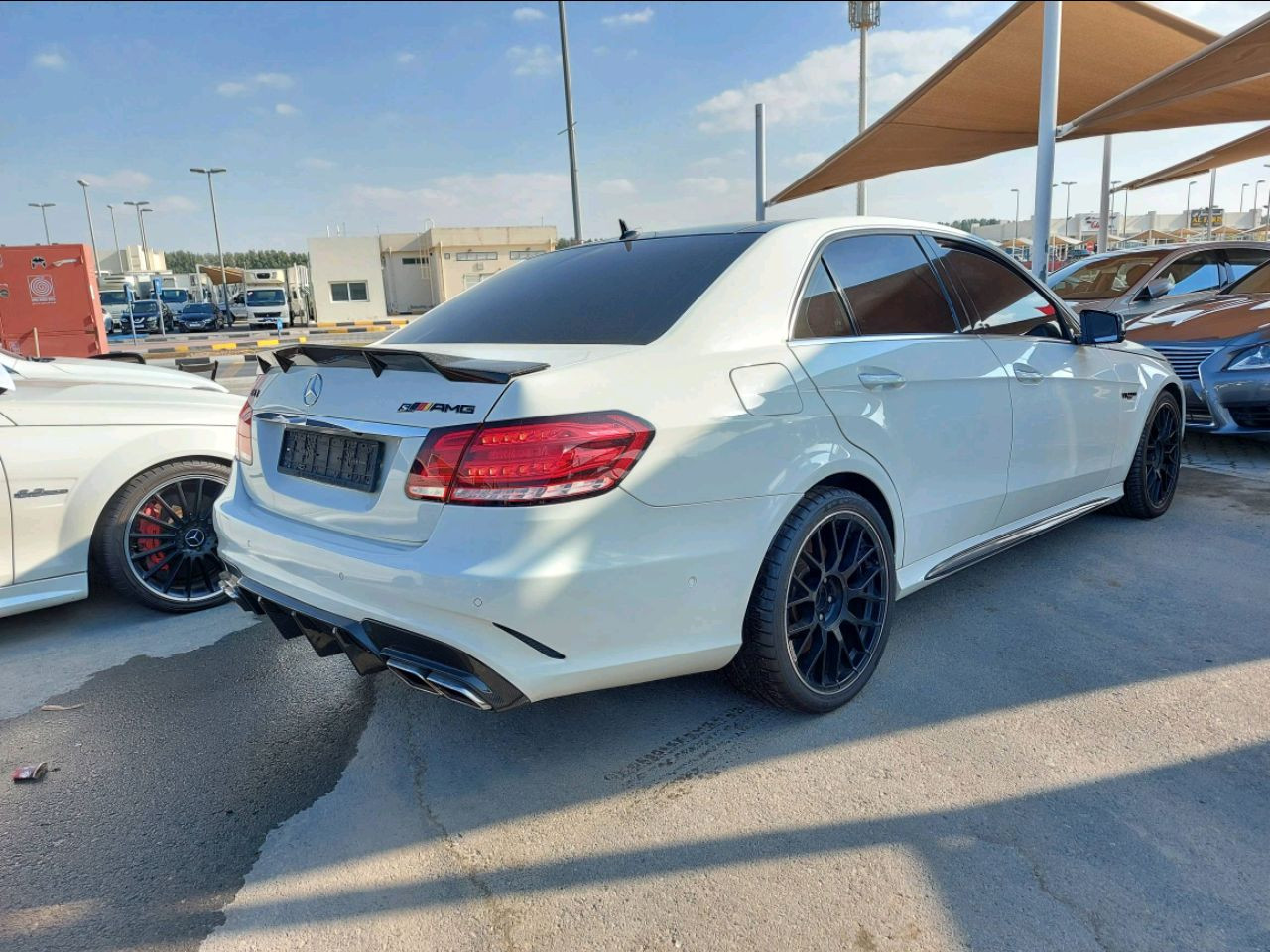 Mercedes Benz E-Class - Image 4
