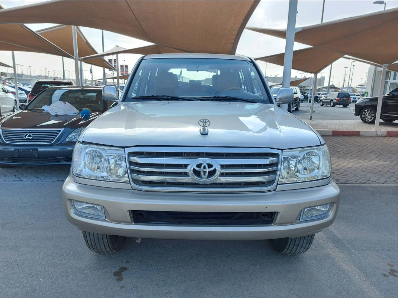 Toyota Land Cruiser - Image 5