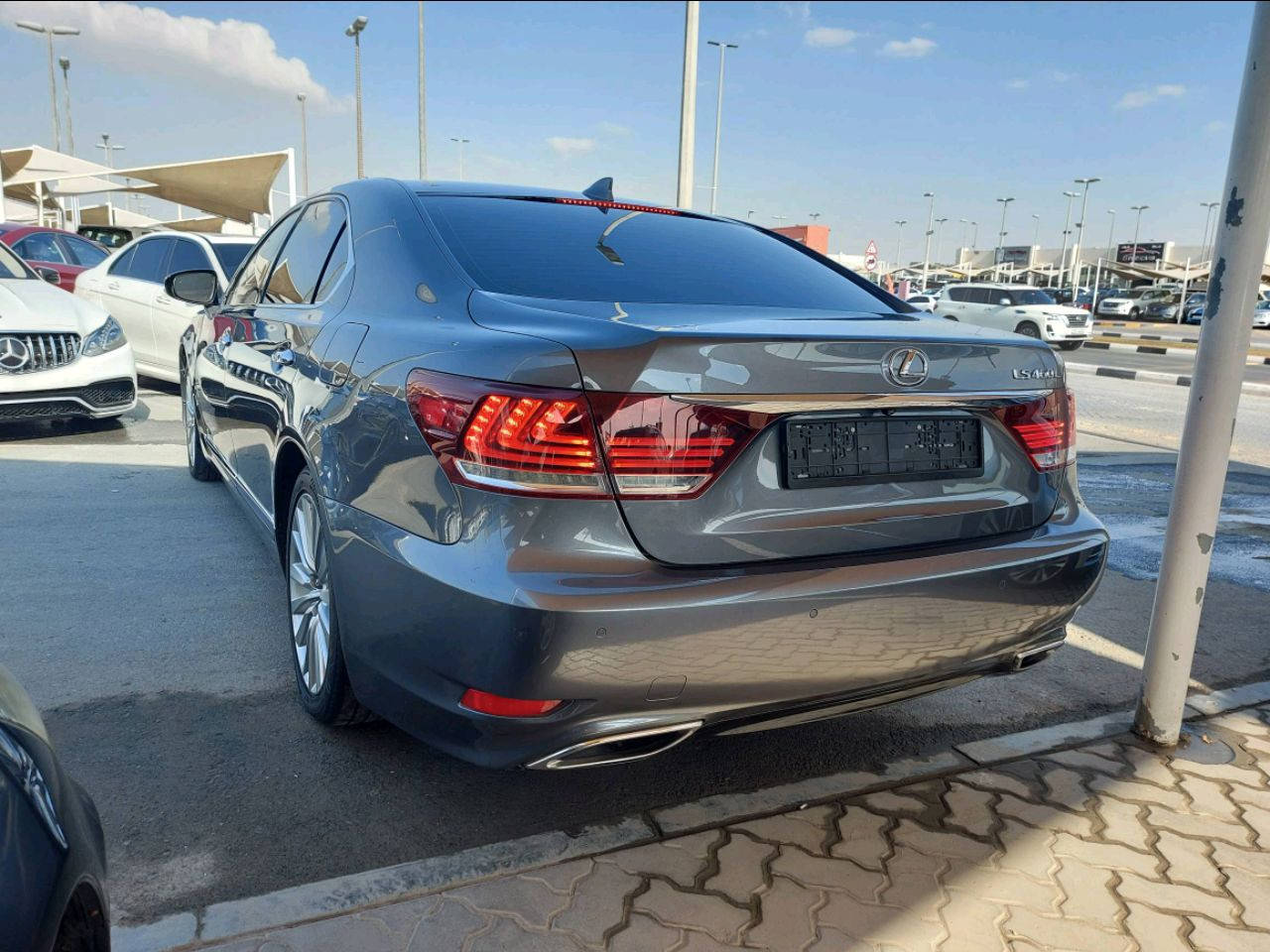 Lexus LS-Series - Image 2