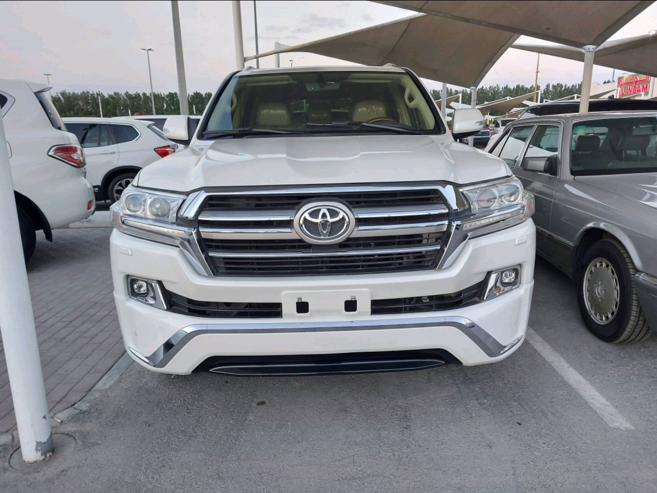 Toyota Land Cruiser - Image 4