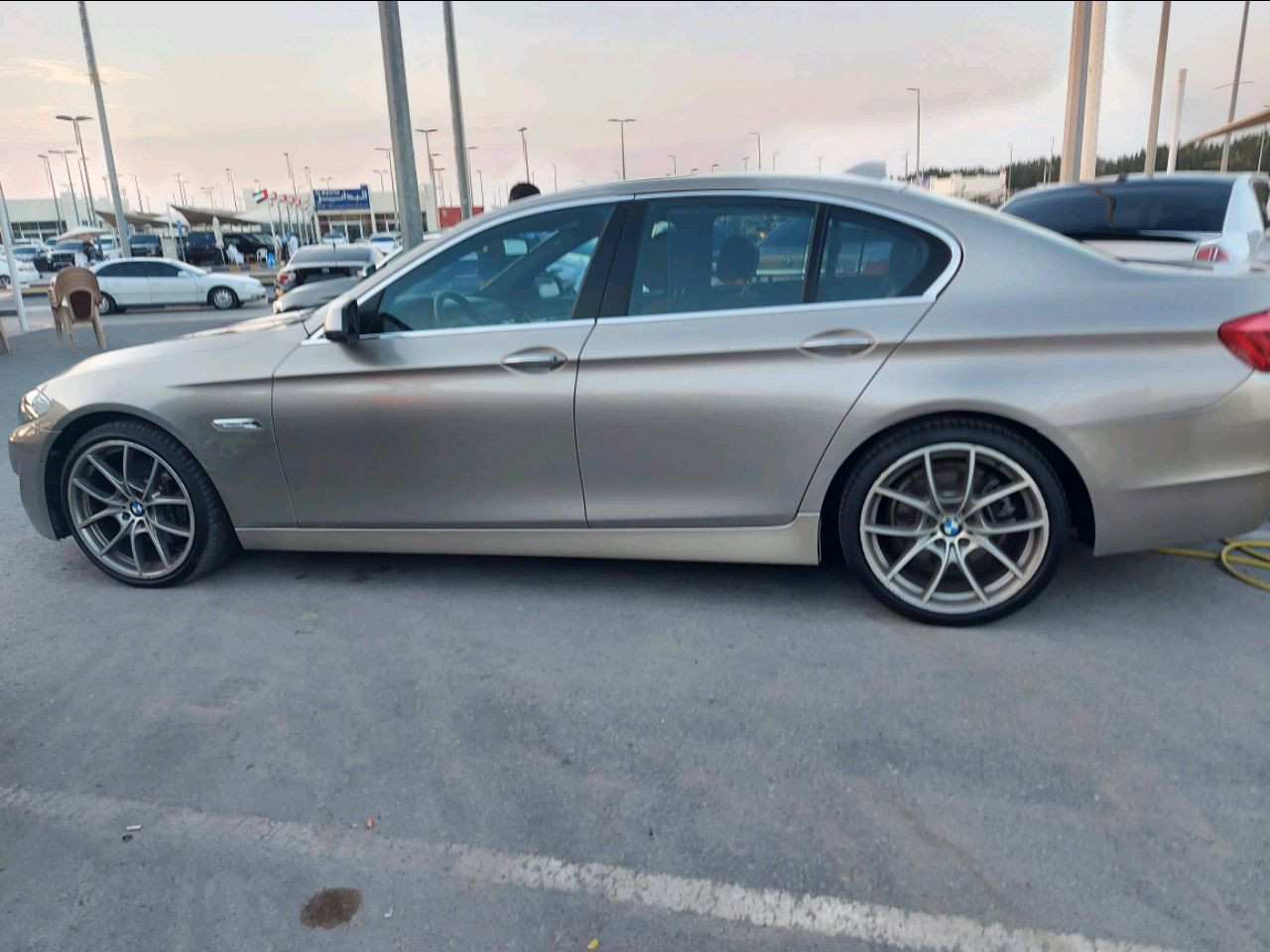 BMW 5-Series - Image 4