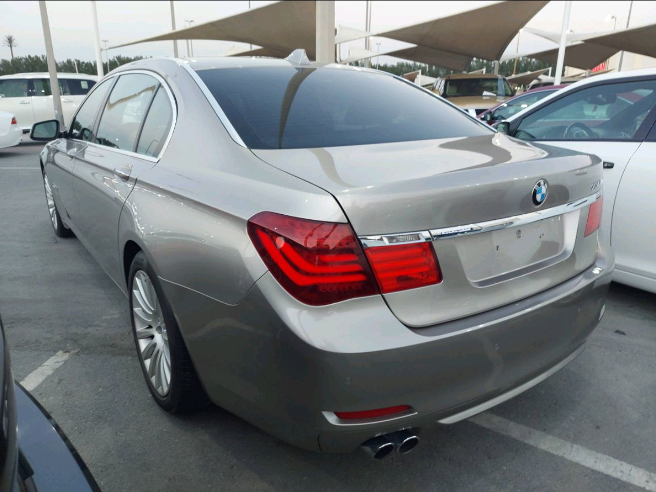 BMW 7-Series - Image 3
