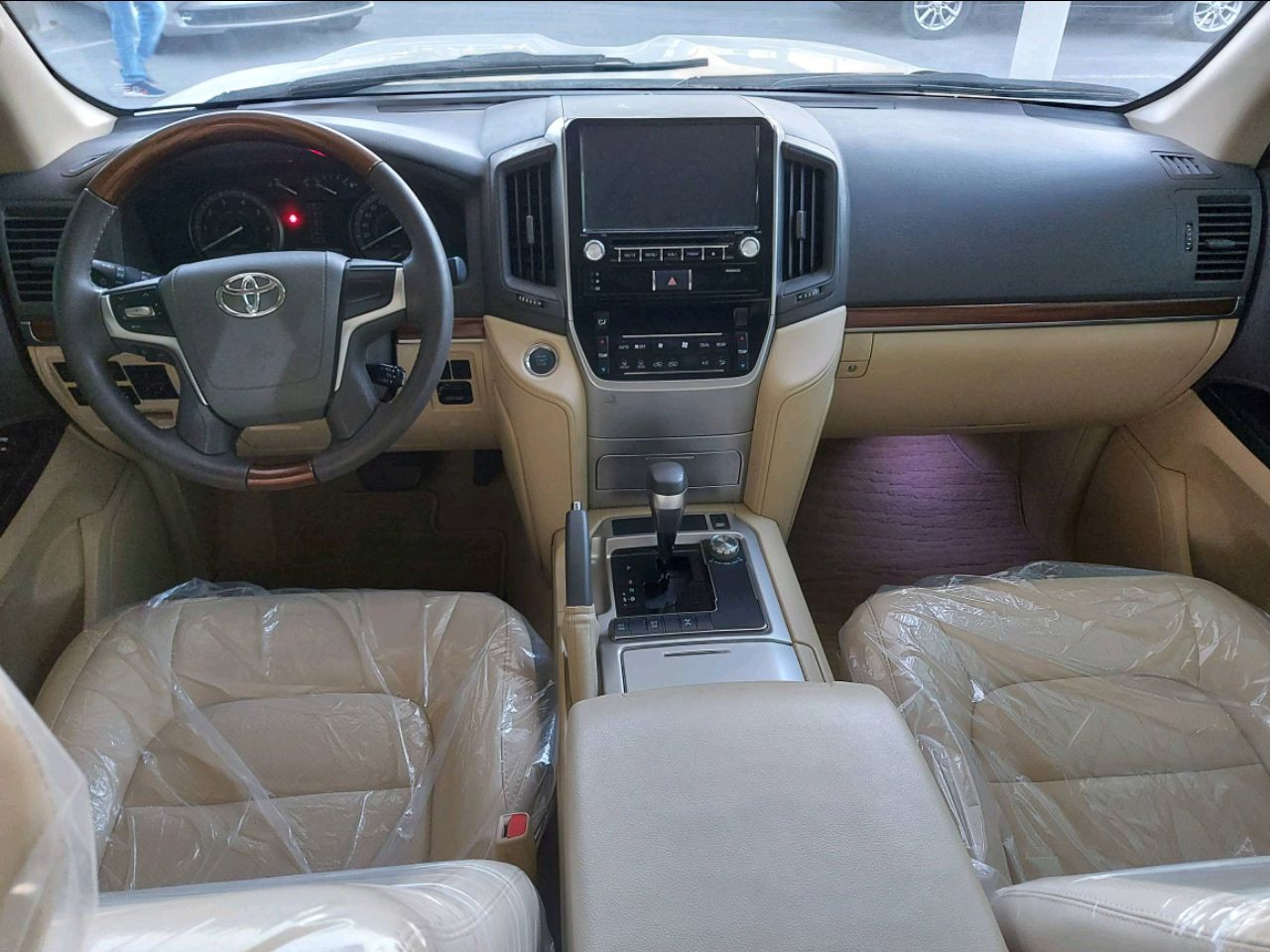 Toyota Land Cruiser - Image 6