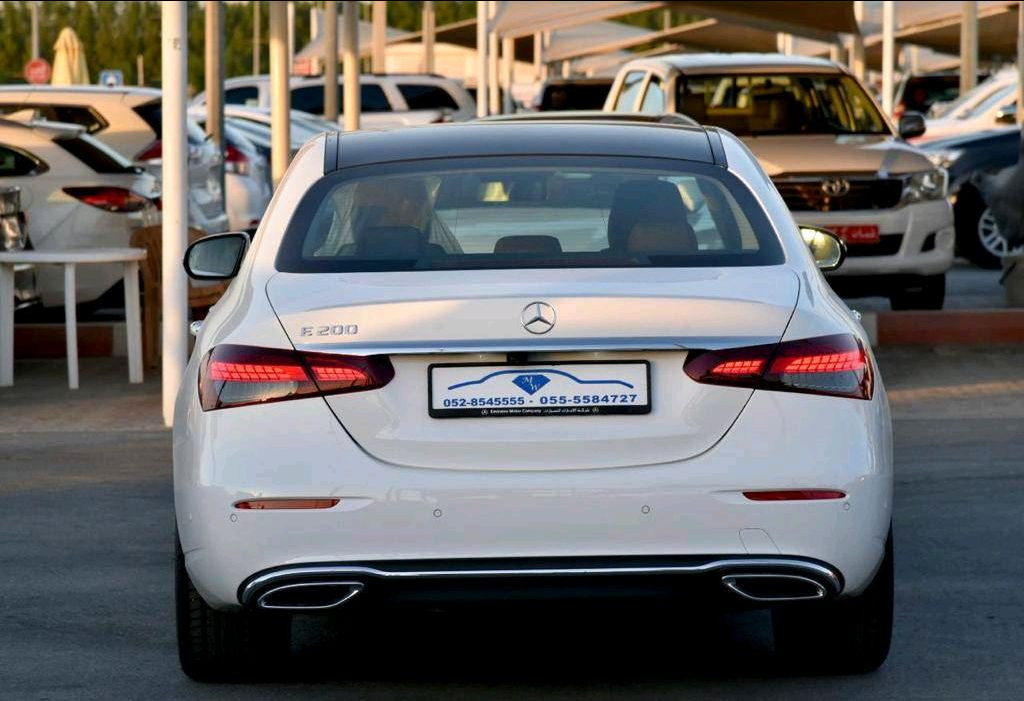 Mercedes Benz E-Class - Image 2