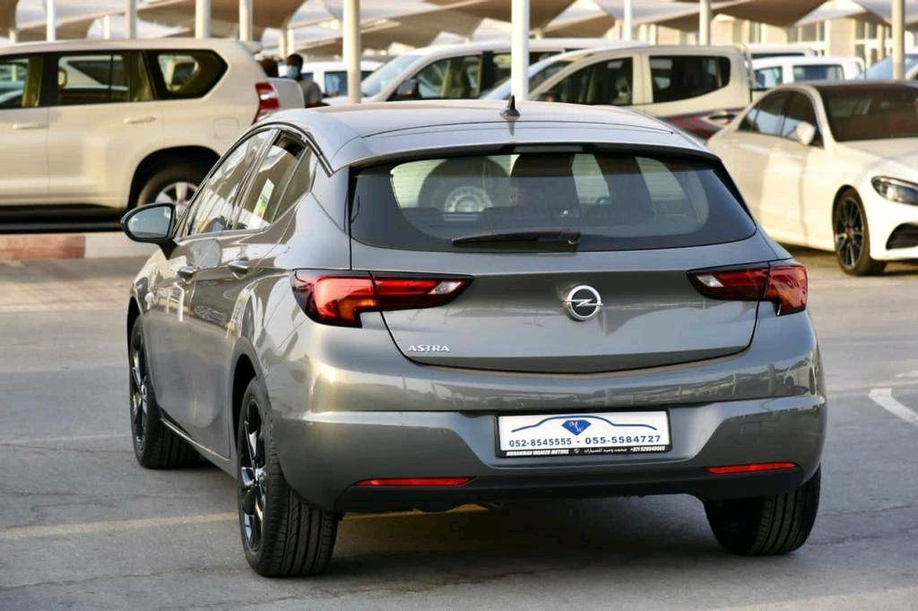 Opel Astra - Image 3