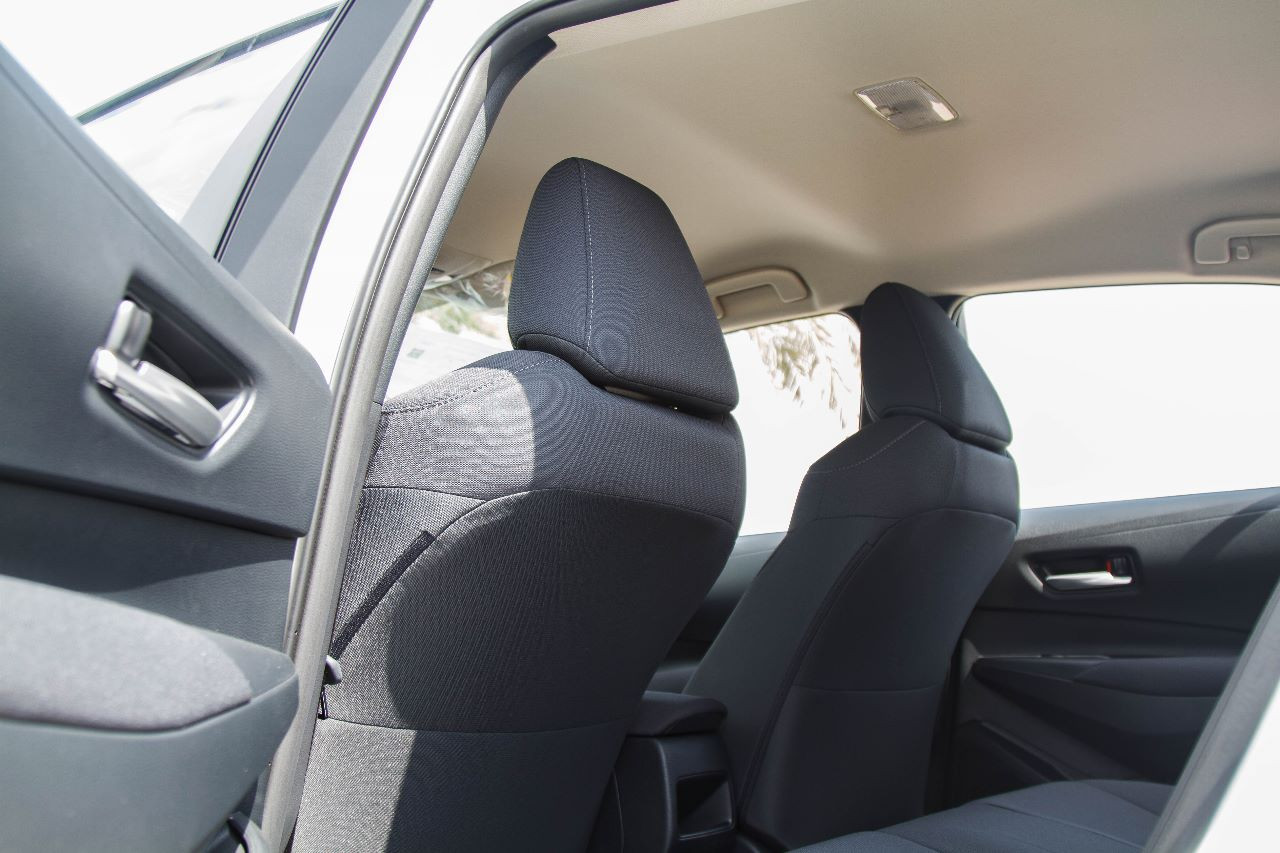 Toyota Corolla - Image 10