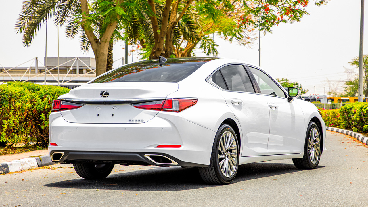 Lexus ES-Series - Image 5