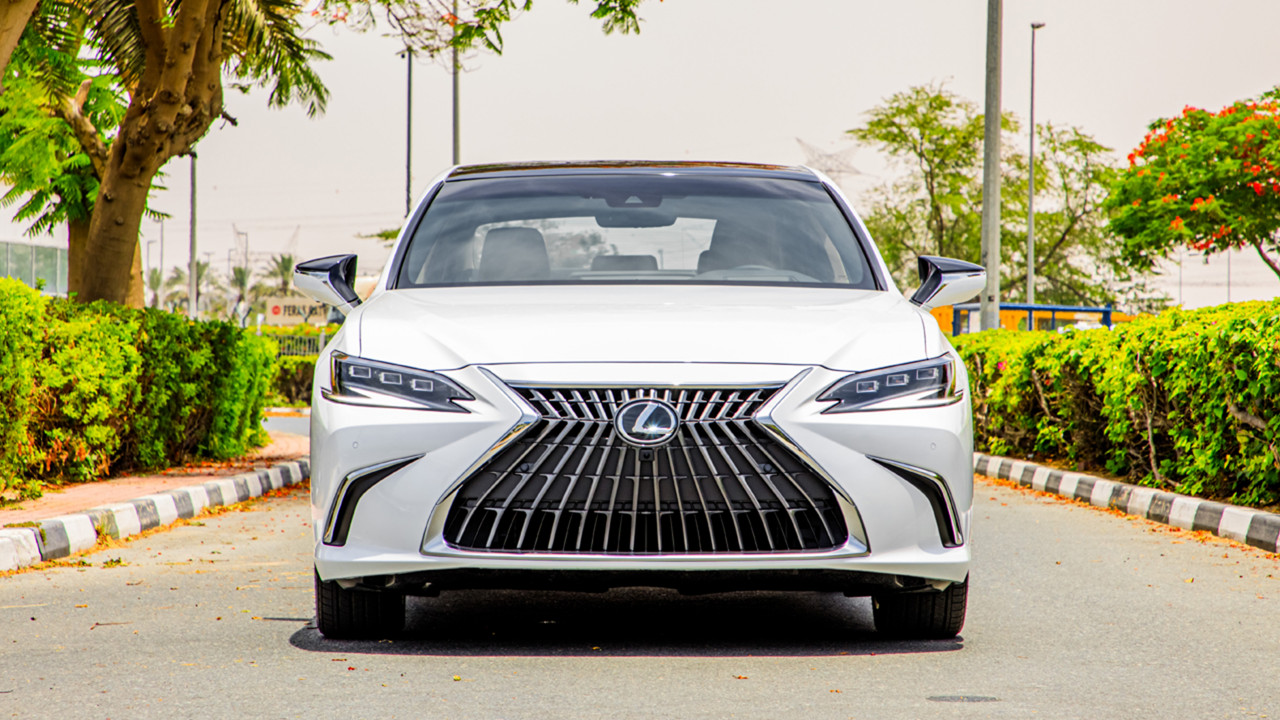 Lexus ES-Series - Image 3